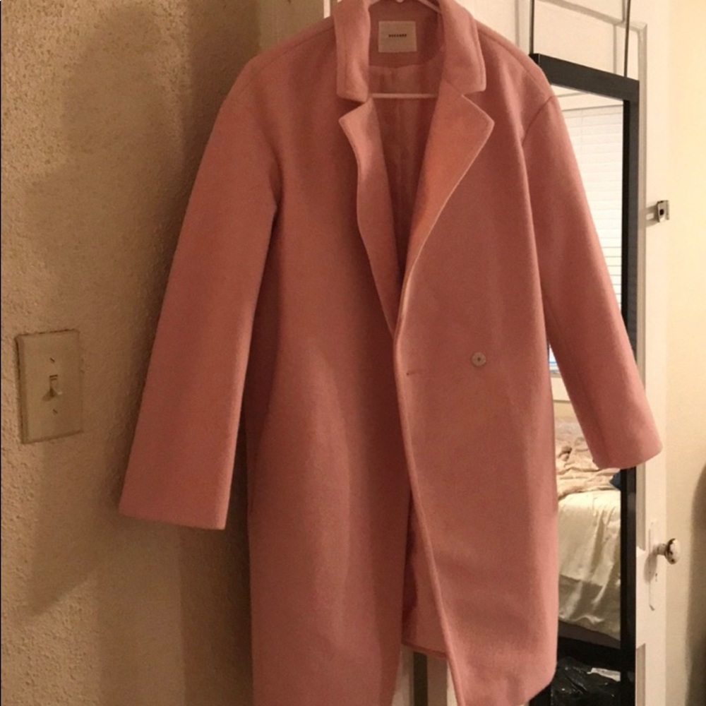 Wool coat in pink. Like new